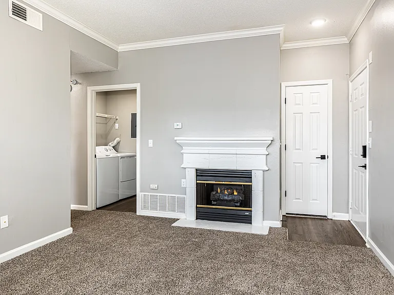 Pinnacle Pointe — Photo 13