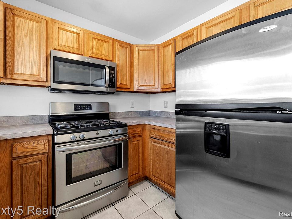 1681 Marion Ave, photo 8