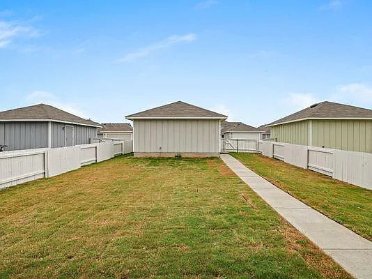 1225 Goforth Rd — Photo 11