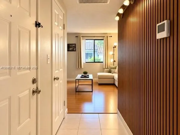 3206 Coral Lake Dr #3206, Pompano Beach, FL 33065