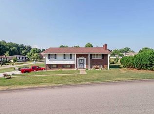 12 Kirby Dr, Uniontown, PA