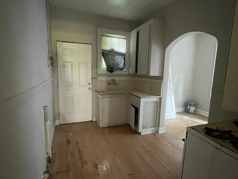 1007 Stonewall St #1 — Photo 2
