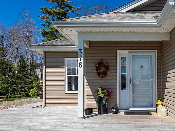 3rd image of 376 Glen Allan Dr