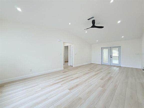 3rd image of 13553 SE 39TH TERRACE