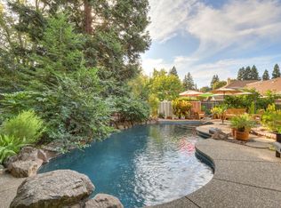11374 New England Pl, Gold River, CA 95670
