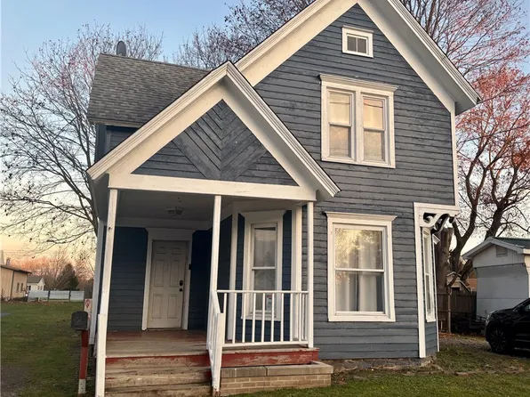 218 S Lackawanna St, Wayland, NY 14572
