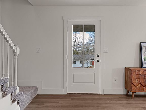 5th image of 6910 Pine Haven Dr