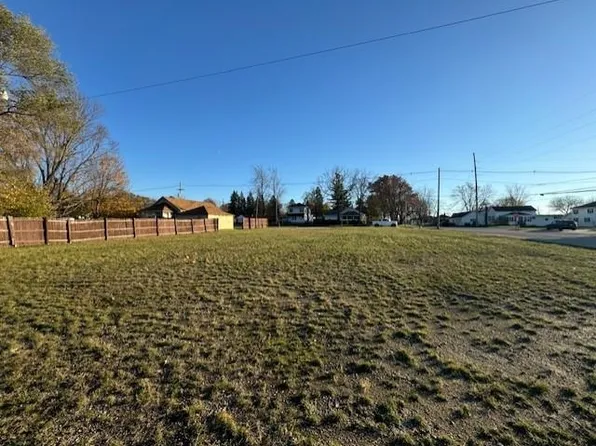 518 W Washington St, Saint Louis, MI 48880
