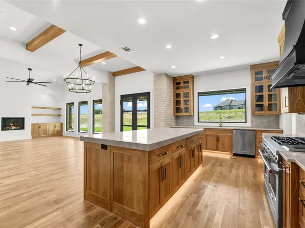 621 Hondo Xing, Weatherford, TX 76087