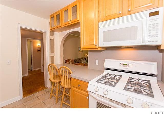 1st image of 1342 Midland Ave APT 1C