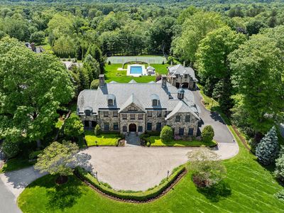 61 High Ridge Avenue, Ridgefield, CT, 06877