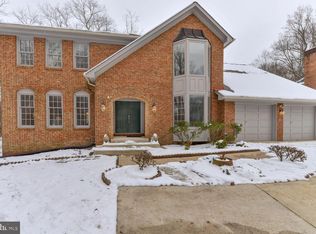 3703 Ridgelea Dr, Fairfax, VA 22031