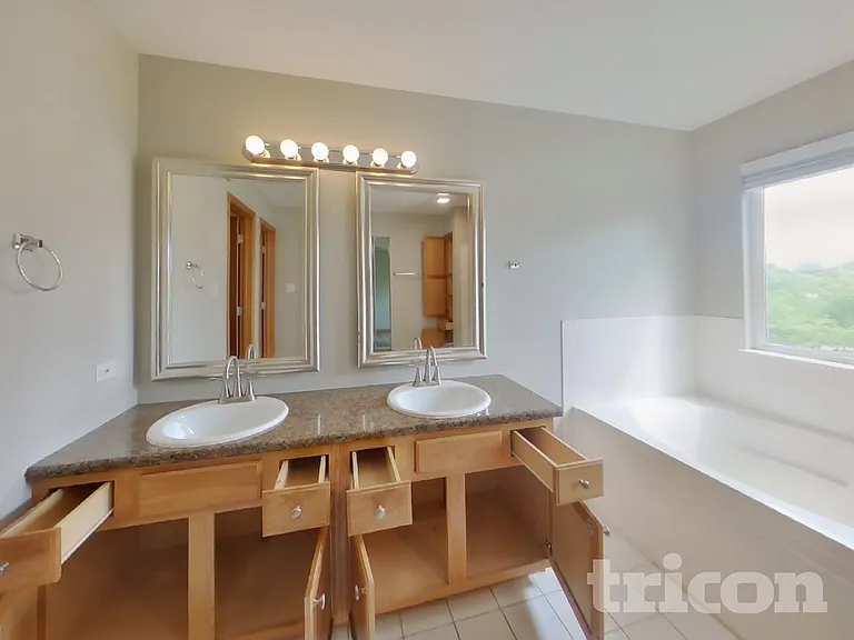 2302 Timber Trl — Photo 8