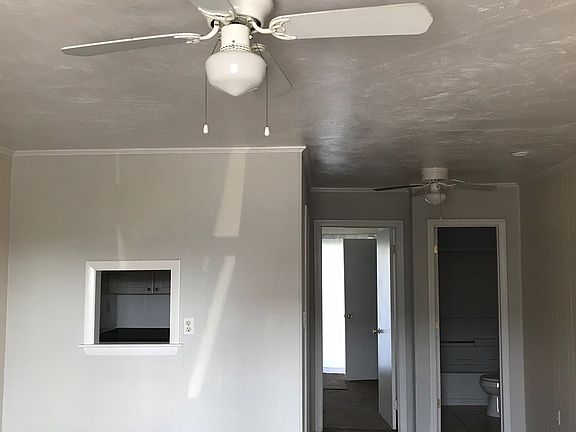 2nd image of 115 E Sothel St APT 3