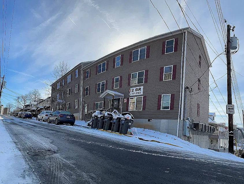2 bed, 800 sqft, $1,350 — Photo 3