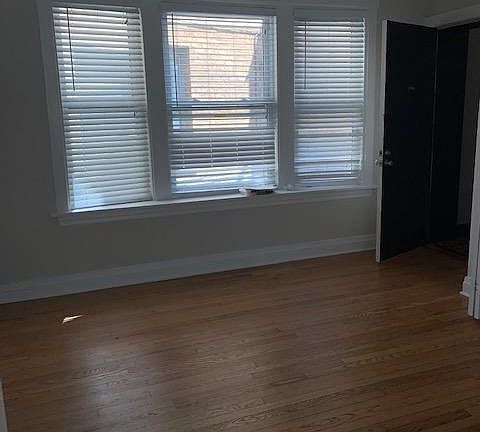 4th image of 3335 N Paulina St #2N
