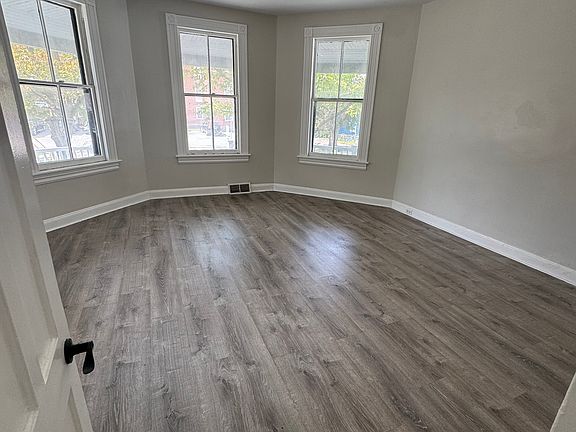 4th image of 355 Palisade Ave #1A