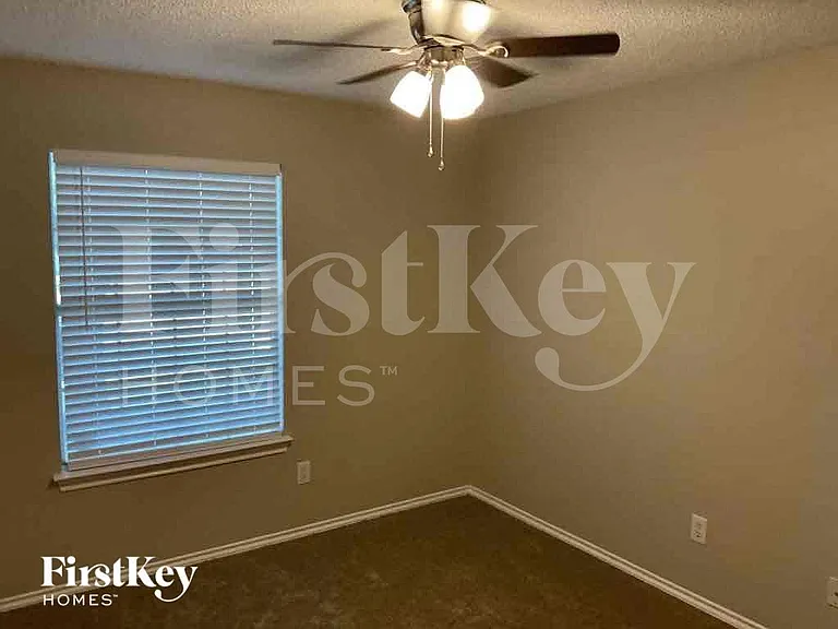 10116 Concord Dr — Photo 7