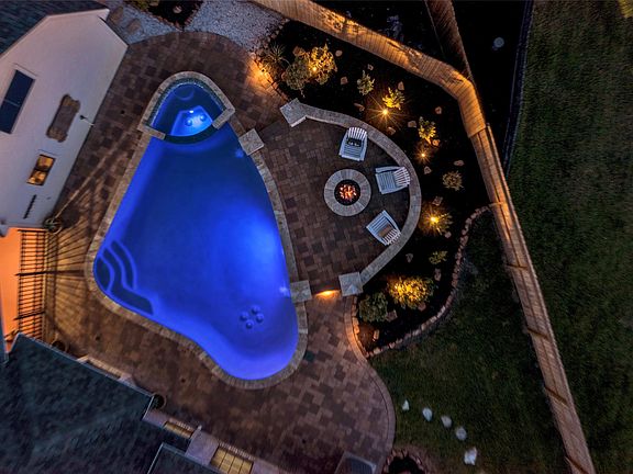 2nd image of 2201 Meadows Blvd