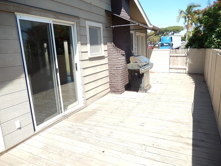 3806 Mississippi St — Photo 9