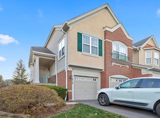 314 Pine Lake Cir, Vernon Hills, IL 60061