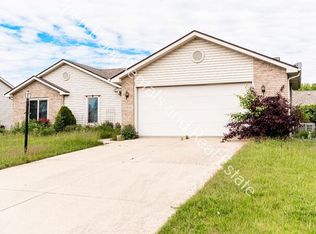10806 Lupine Ln, Fort Wayne, IN 46804
