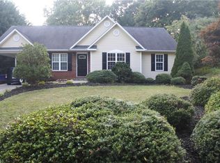 4608 Walden Dr, Winston Salem, NC 27106