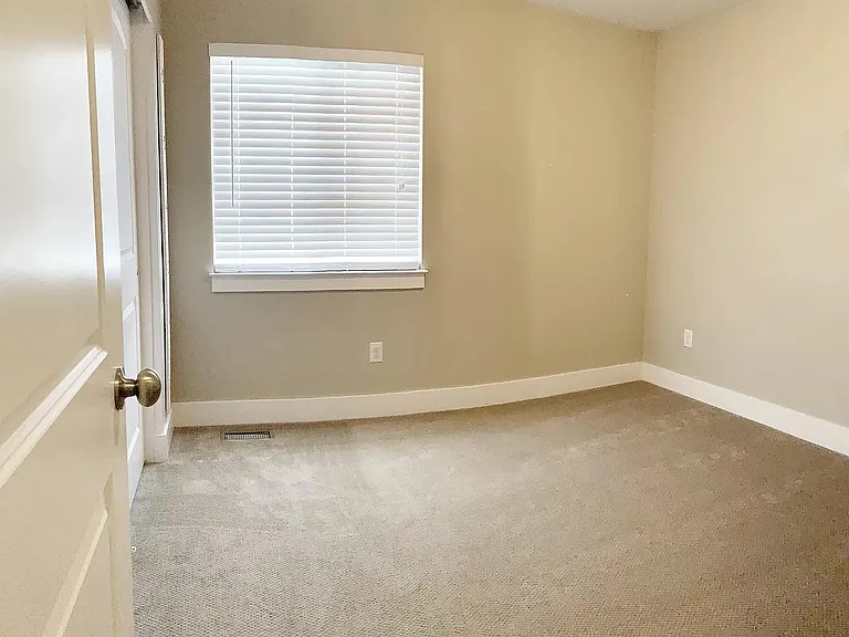 3222 W Manor View Dr — Photo 14