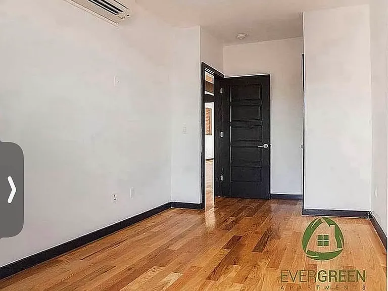 957 Kent Ave #3 — Photo 6