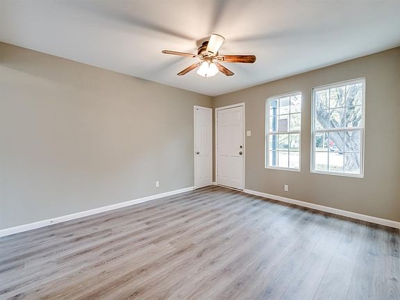 5th image of 3633 Aurora St
