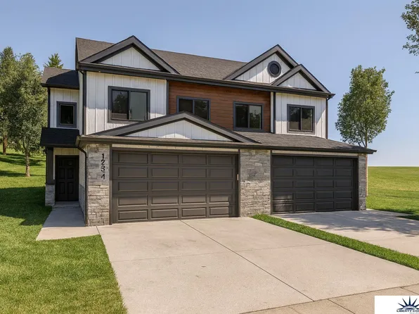 16404 Sumac St, Bennington, NE 68007