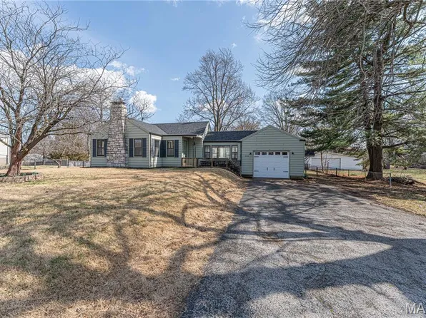 3706 Midview Ave, Bridgeton, MO 63044