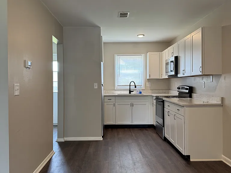415 S Kentucky St — Photo 1