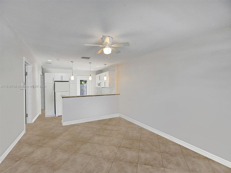 1st image of 1230 NE 16th Pl