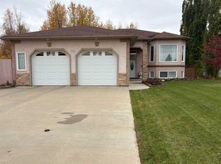 732 NE 9th St SW, Slave Lake, AB T0G 2A4