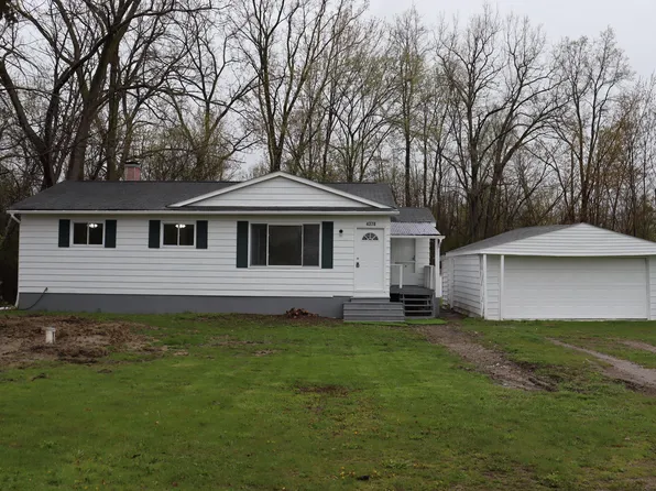4378 W Carpenter Rd, Flint, MI 48504