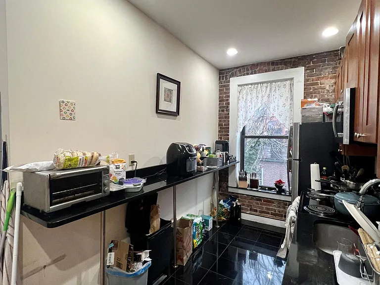 21 Cortes St #PENTHOUSE — Photo 2