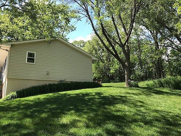 4th image of 4111 47th St