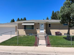 1200 Country Club Ave, Cheyenne, WY 82001