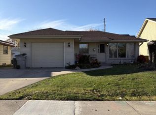 3209 S 85th St, Milwaukee, WI 53227