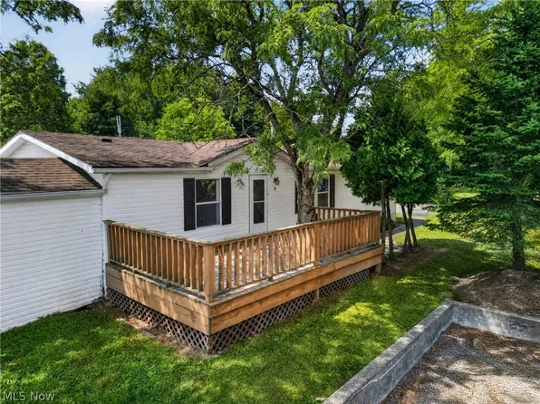 6835 Richmond Rd Trailer 14, Glenwillow, OH 44139