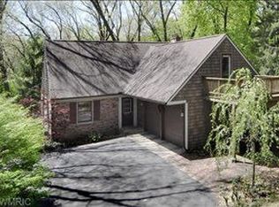 921 Whites Rd, Kalamazoo, MI 49008