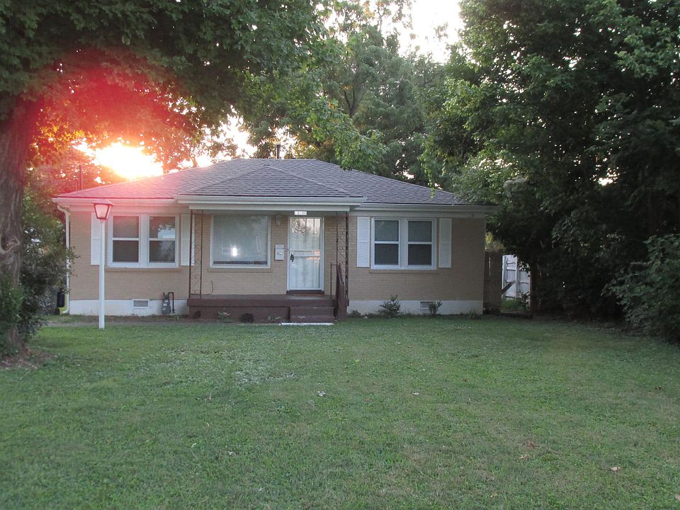 1st image of 10300 Meadowview Dr