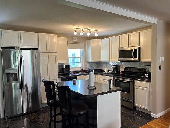 2nd image of 1310 E Orchid Dr