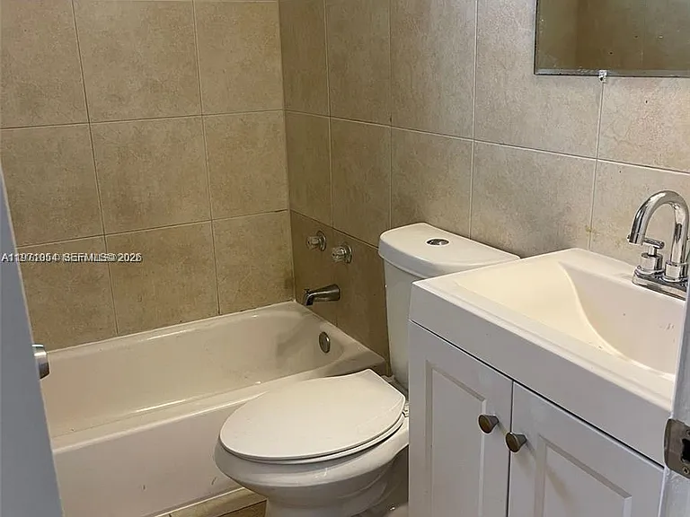 1346 NW 6th St #3 — Photo 7