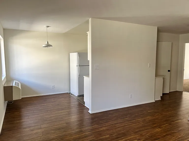 3957 Melrose Ave #3 — Photo 3