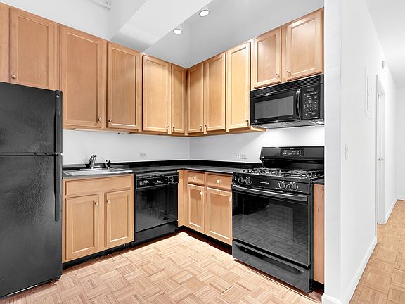 4th image of 85 John St APT 3H