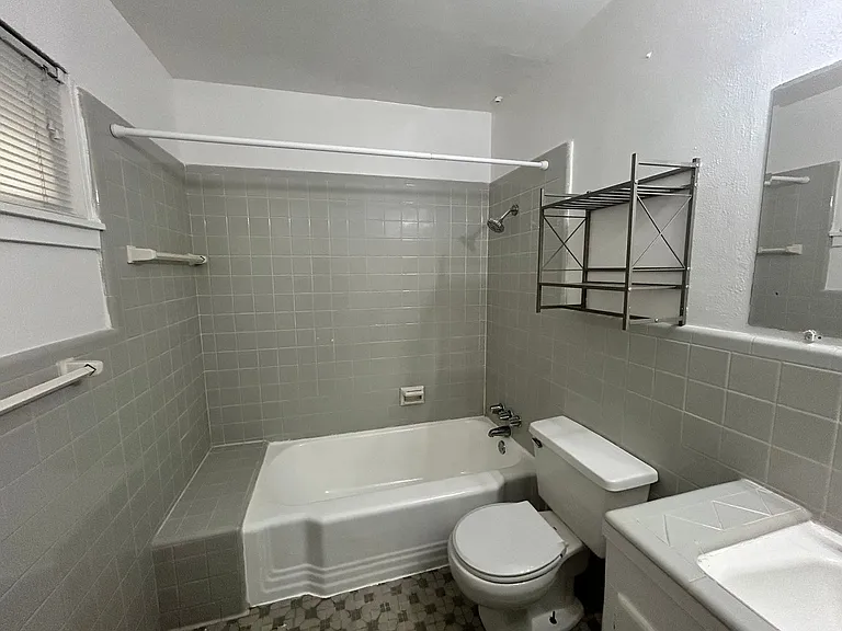 3520 Garrott — Photo 9