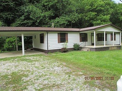 2nd image of 164 Lauren Ln