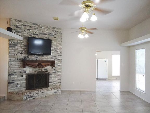 4th image of 2816 County Road 163
